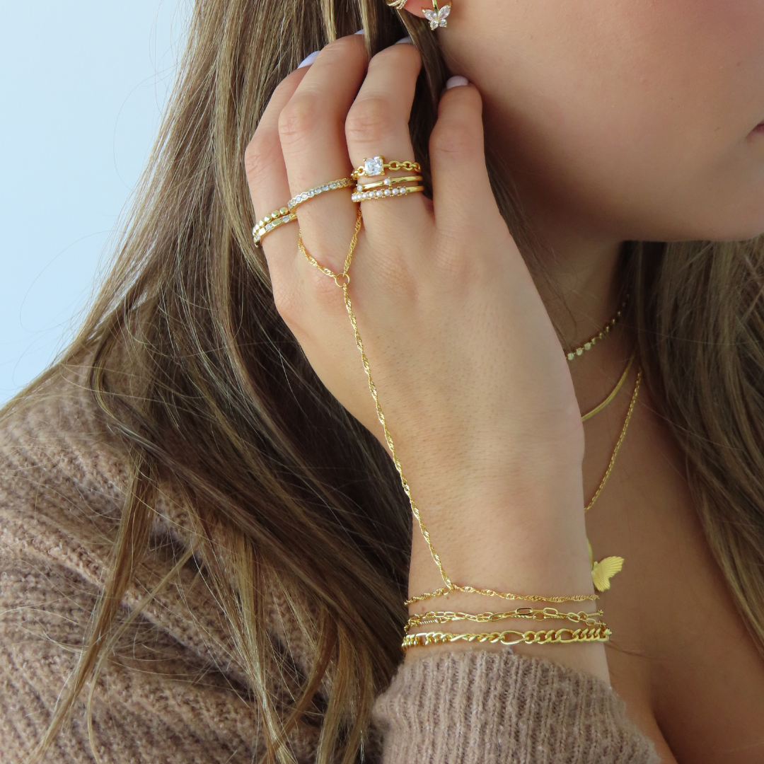 That Girl Hand Chain - EVRYJEWELS